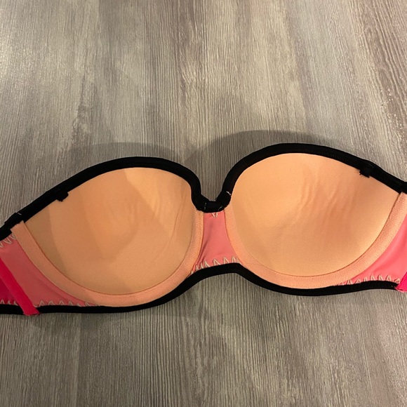 Victoria’s Secret flirt bandeau crochet bikini top 34b - Picture 10 of 14